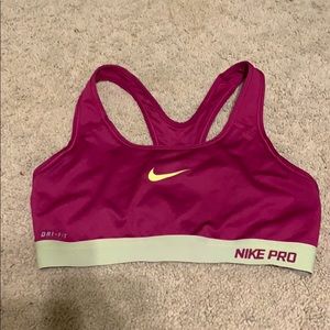 Nike Pro Sports Bra